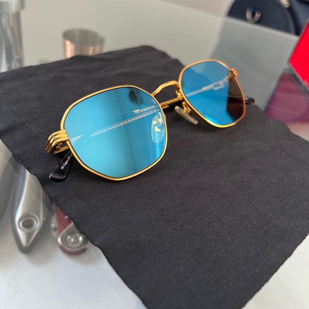 Vintage frames 24 karat gold plated with Multi flash flatlens blue/green.